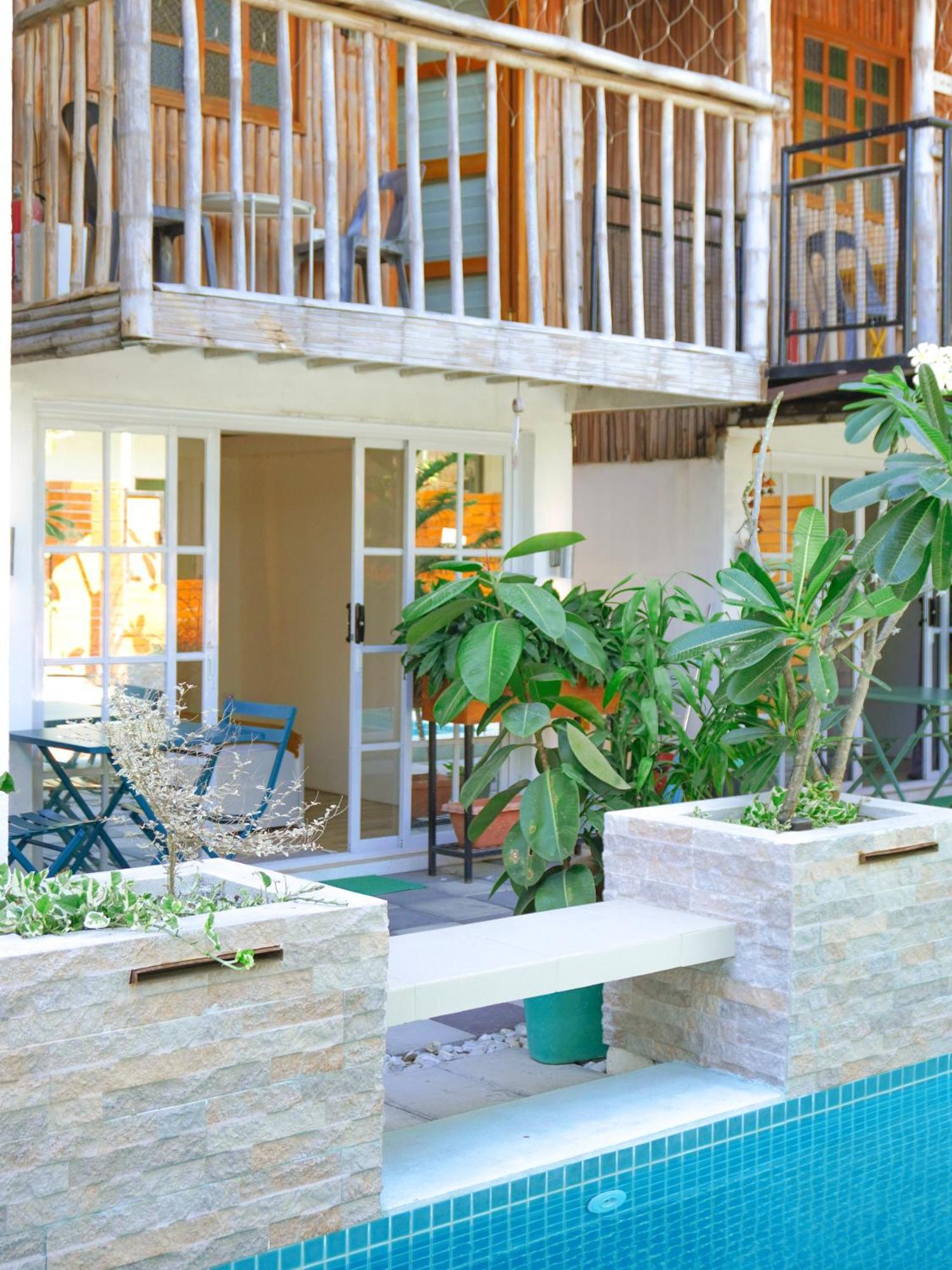 Urban Oasis Resort, Tarlac Tarlac City Exterior foto